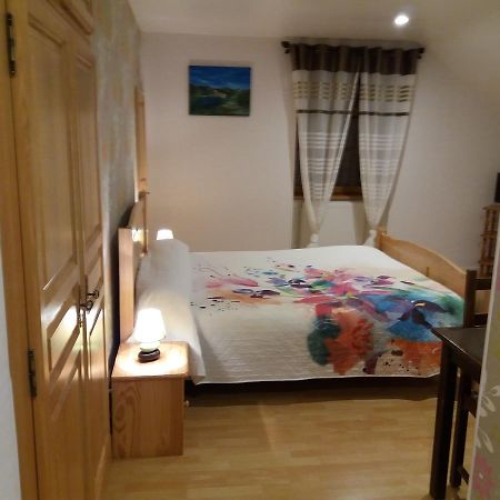 Bed and Breakfast Le P'Tit Bonheur Chilly-sur-Salins Экстерьер фото