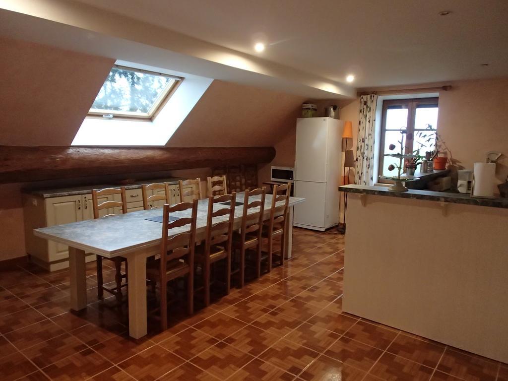 Bed and Breakfast Le P'Tit Bonheur Chilly-sur-Salins Экстерьер фото