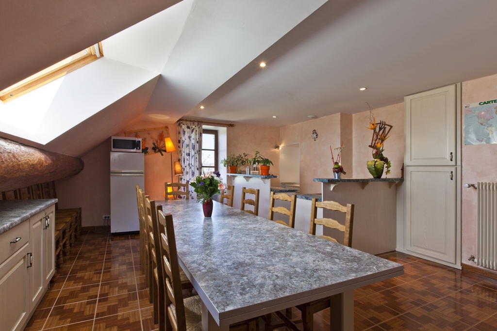 Bed and Breakfast Le P'Tit Bonheur Chilly-sur-Salins Экстерьер фото