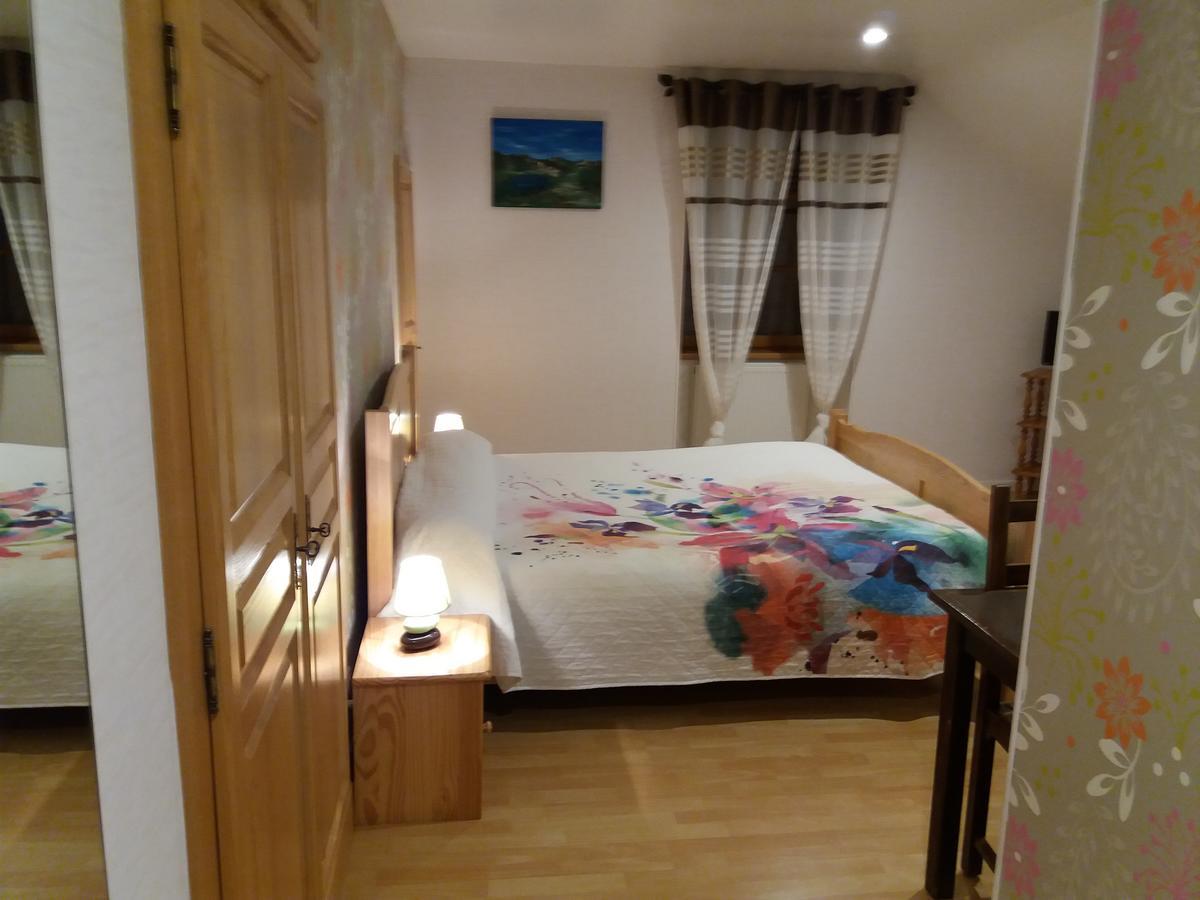 Bed and Breakfast Le P'Tit Bonheur Chilly-sur-Salins Экстерьер фото